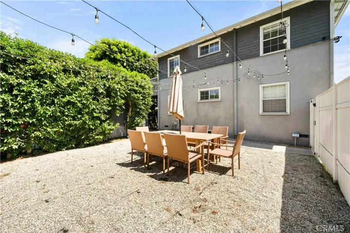 13573 Moorpark Street, Sherman Oaks, California 91423
