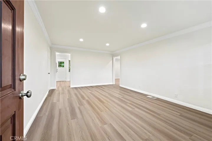 13573 Moorpark Street, Sherman Oaks, California 91423
