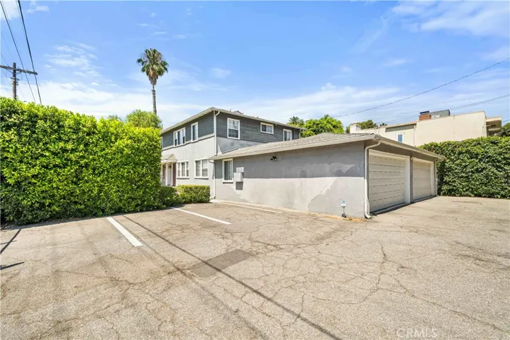 13573 Moorpark Street, Sherman Oaks, California 91423