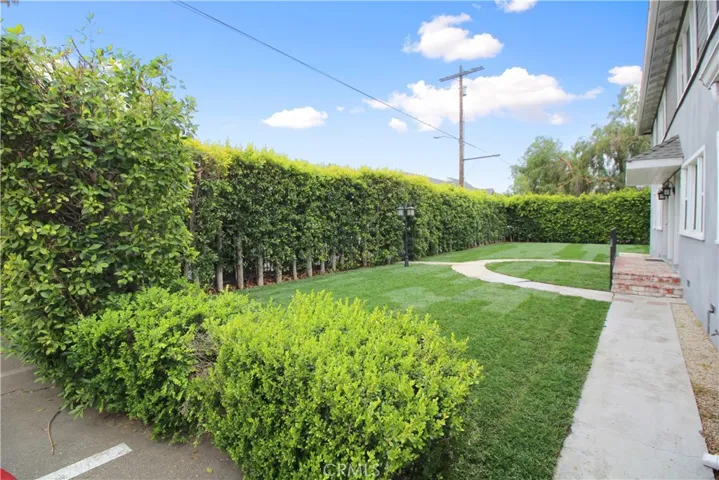 13573 Moorpark Street, Sherman Oaks, California 91423