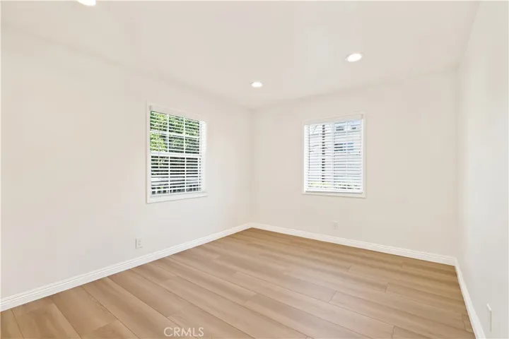 13573 Moorpark Street, Sherman Oaks, California 91423