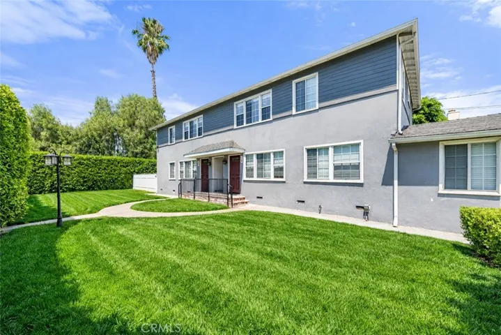 13573 Moorpark Street, Sherman Oaks, California 91423