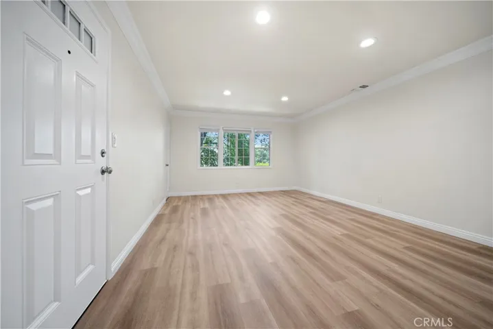 13573 Moorpark Street, Sherman Oaks, California 91423