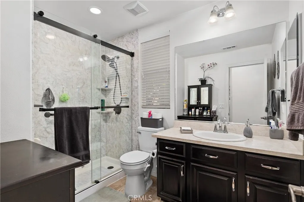 !st Level Bathroom
