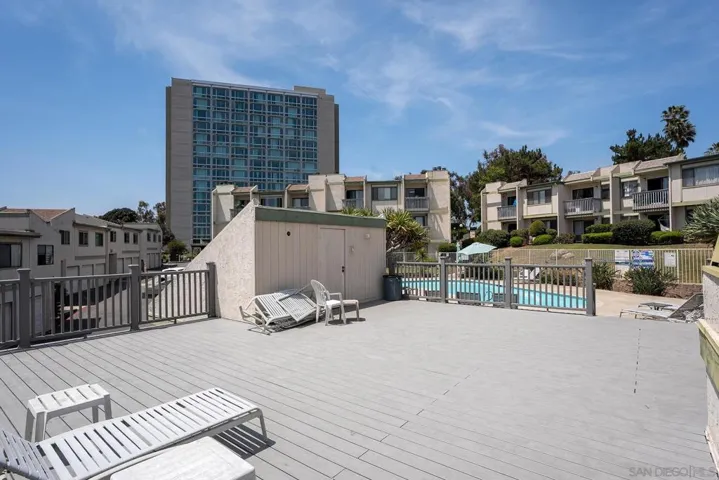 2909 Cowley F, San Diego, California 92117