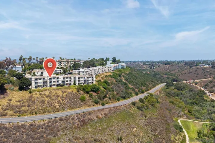2909 Cowley F, San Diego, California 92117