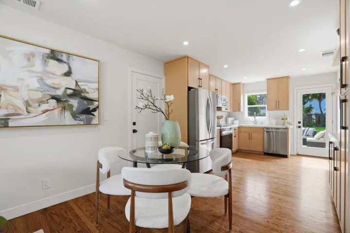 218 N Murphy Avenue, Sunnyvale, California 94086