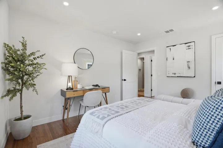218 N Murphy Avenue, Sunnyvale, California 94086
