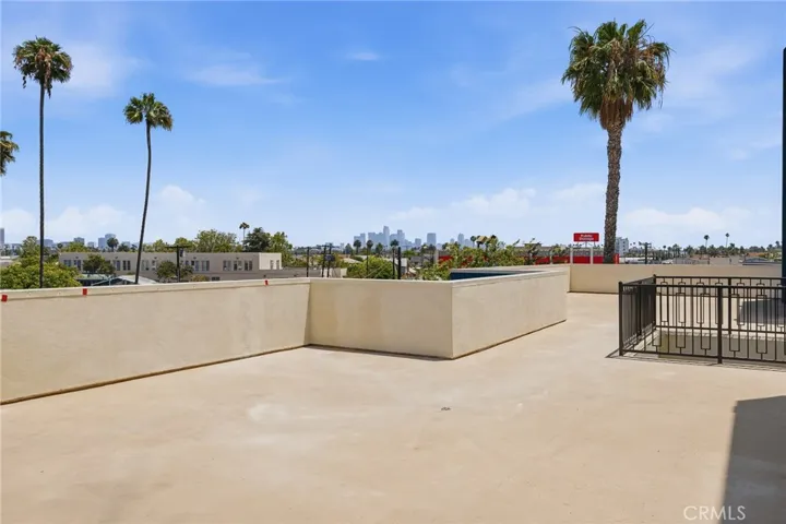 1818 S Norton Avenue 210, Los Angeles, California 90018