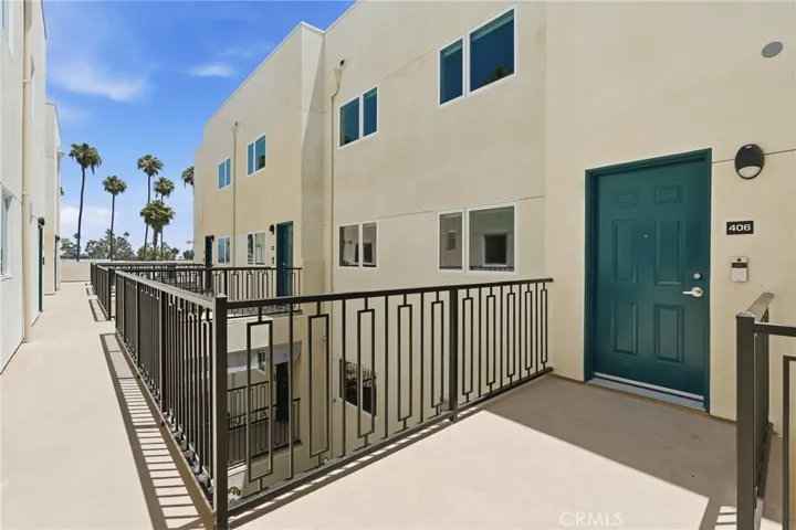 1818 S Norton Avenue 210, Los Angeles, California 90018