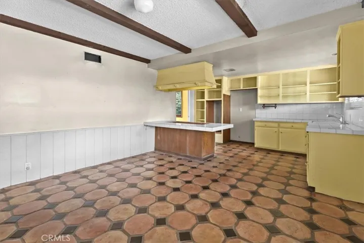 Dining area in kitchen