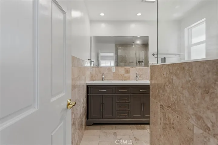 19041 Vintage Street, Northridge, California 91324