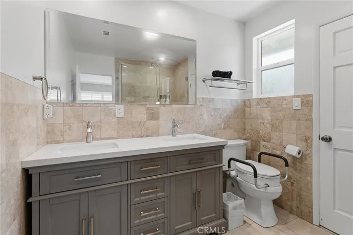 19041 Vintage Street, Northridge, California 91324