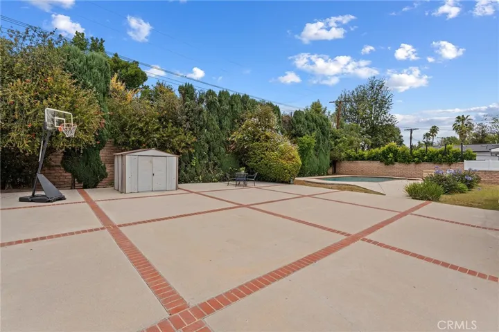 19041 Vintage Street, Northridge, California 91324