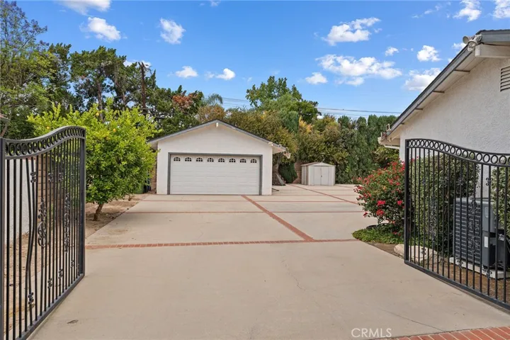 19041 Vintage Street, Northridge, California 91324