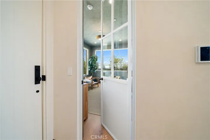 831 Teakwood Road, Los Angeles, California 90049