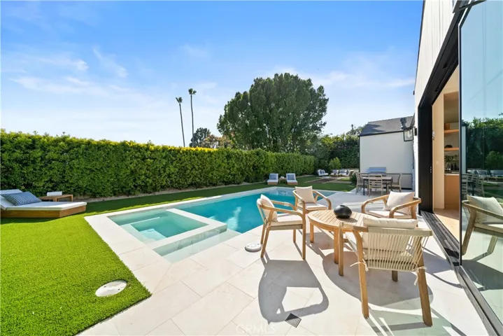 831 Teakwood Road, Los Angeles, California 90049