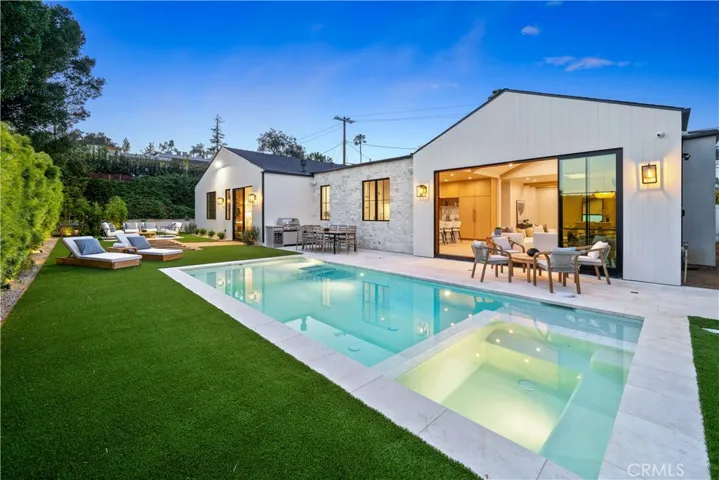 831 Teakwood Road, Los Angeles, California 90049