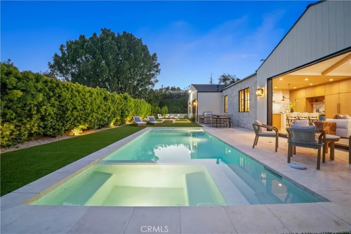 831 Teakwood Road, Los Angeles, California 90049