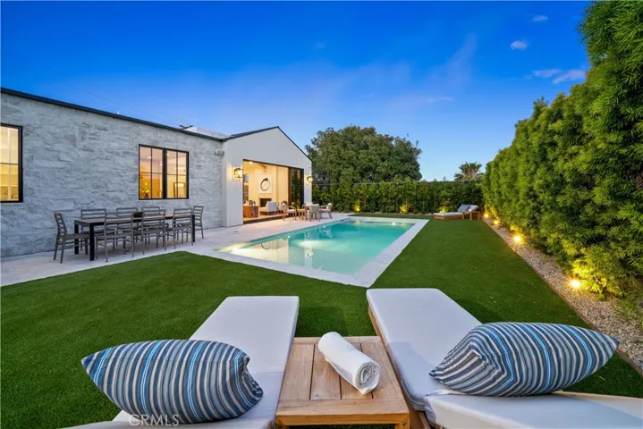 831 Teakwood Road, Los Angeles, California 90049