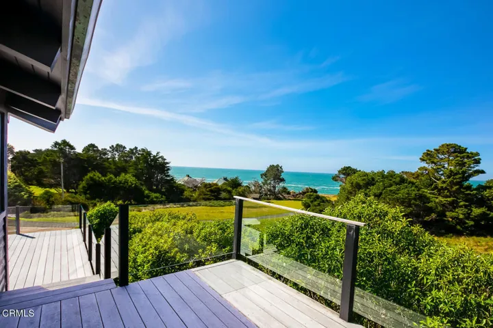 Oceanfacing Deck