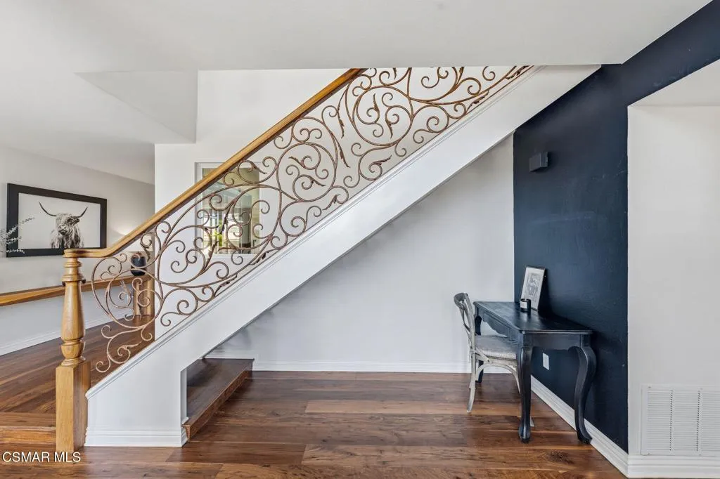 56-web-or-mls-987-brookview-ave