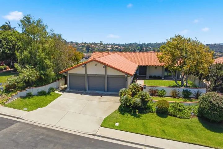418 Santa Dominga, Solana Beach, California 92075