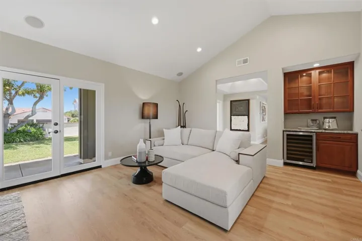 418 Santa Dominga, Solana Beach, California 92075