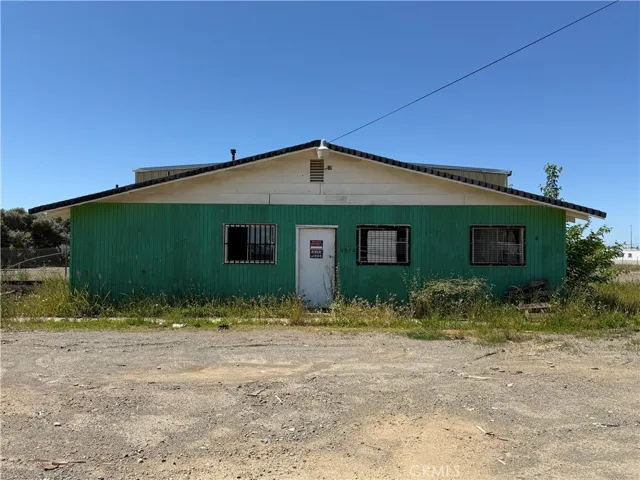 3070 Toomes, Corning, California 96021