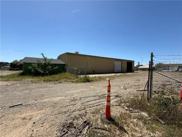 3070 Toomes, Corning, California 96021
