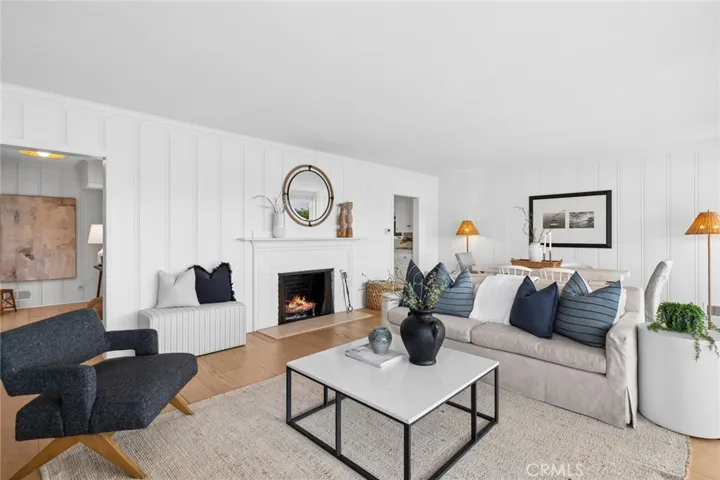 1411 E Bay, Newport Beach, California 92661