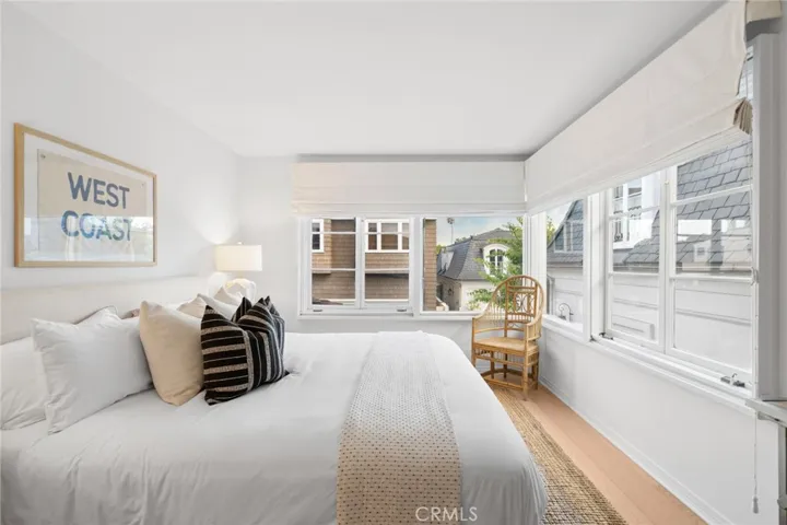 1411 E Bay, Newport Beach, California 92661