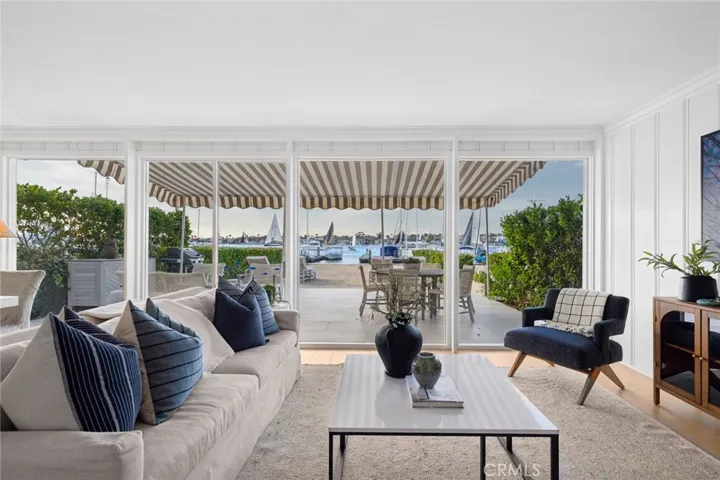 1411 E Bay, Newport Beach, California 92661