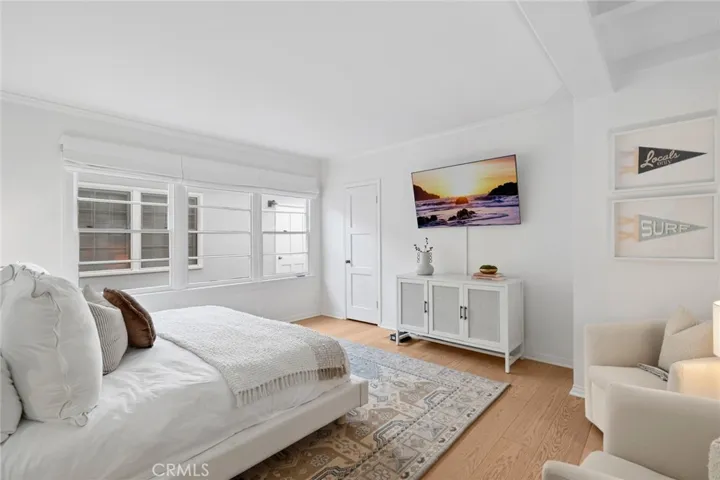 1411 E Bay, Newport Beach, California 92661