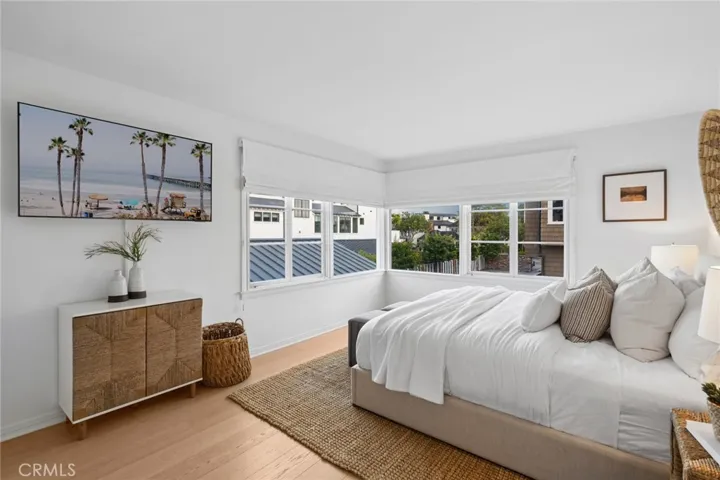 1411 E Bay, Newport Beach, California 92661