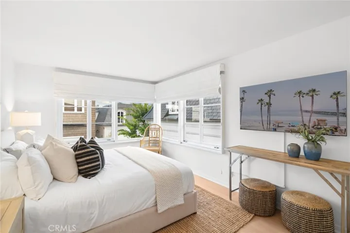 1411 E Bay, Newport Beach, California 92661