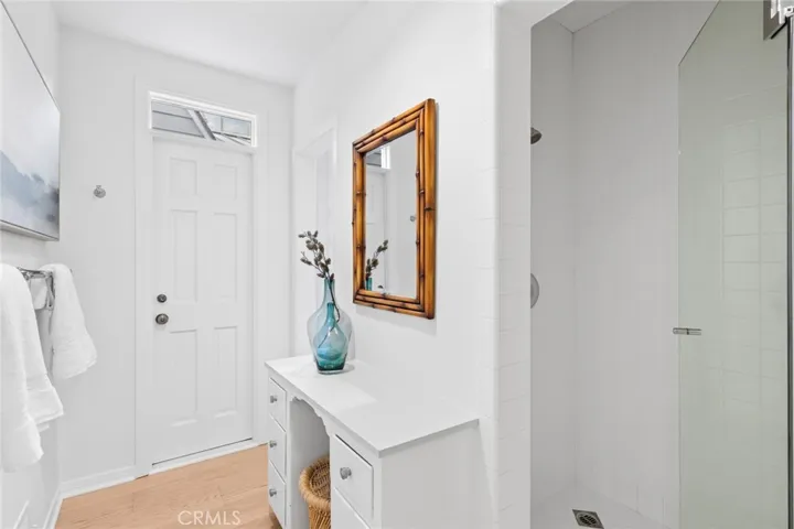1411 E Bay, Newport Beach, California 92661