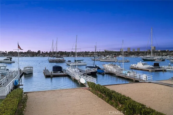 1411 E Bay, Newport Beach, California 92661