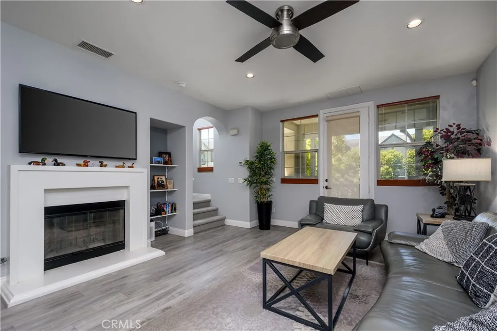 634 S Melrose