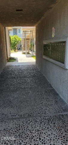 101 mail box breezeway