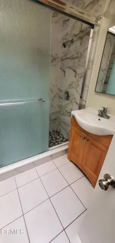 101 L bathroom