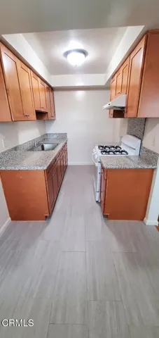 101-H kitchen