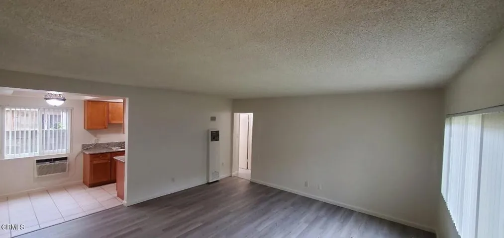 101 E living room