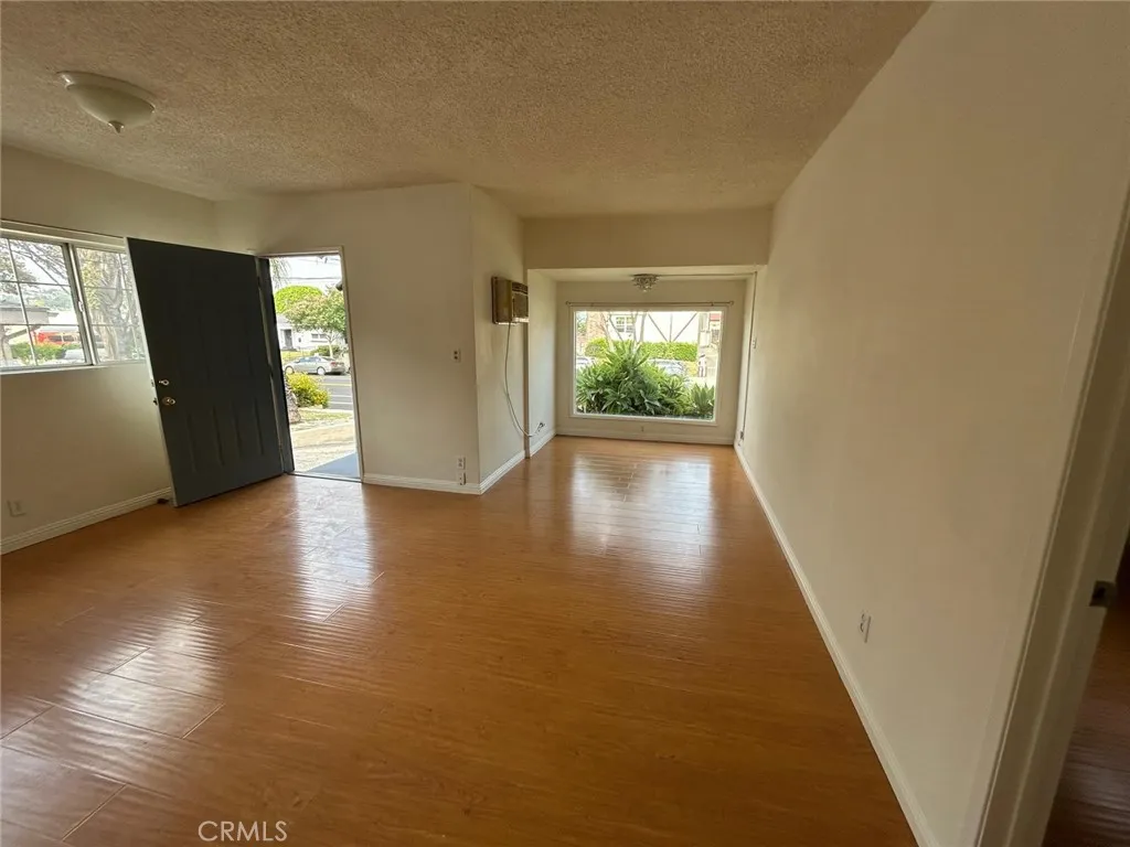gallery-image 2