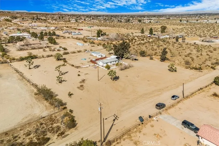 13378 Paramount Road, Phelan, California 92371