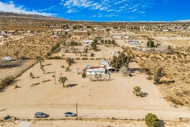 13378 Paramount Road, Phelan, California 92371