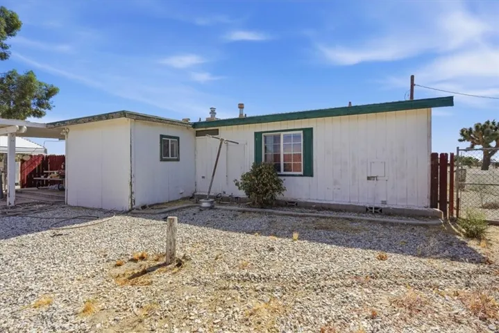 13378 Paramount Road, Phelan, California 92371