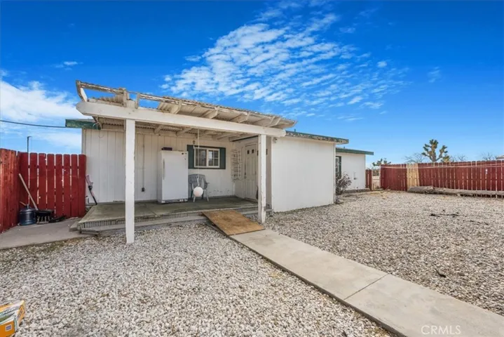 13378 Paramount Road, Phelan, California 92371
