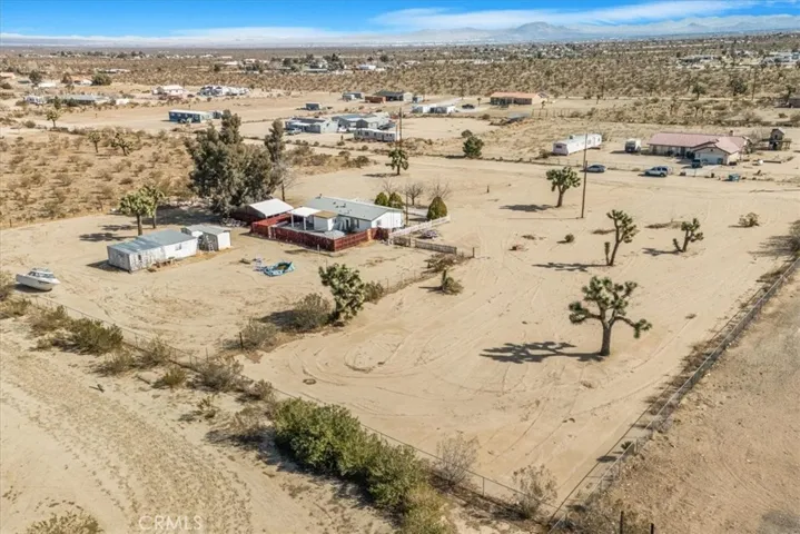 13378 Paramount Road, Phelan, California 92371