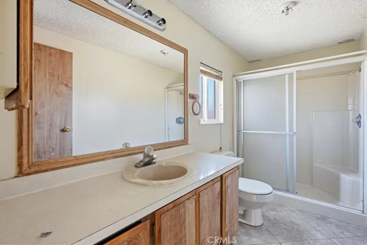13378 Paramount Road, Phelan, California 92371